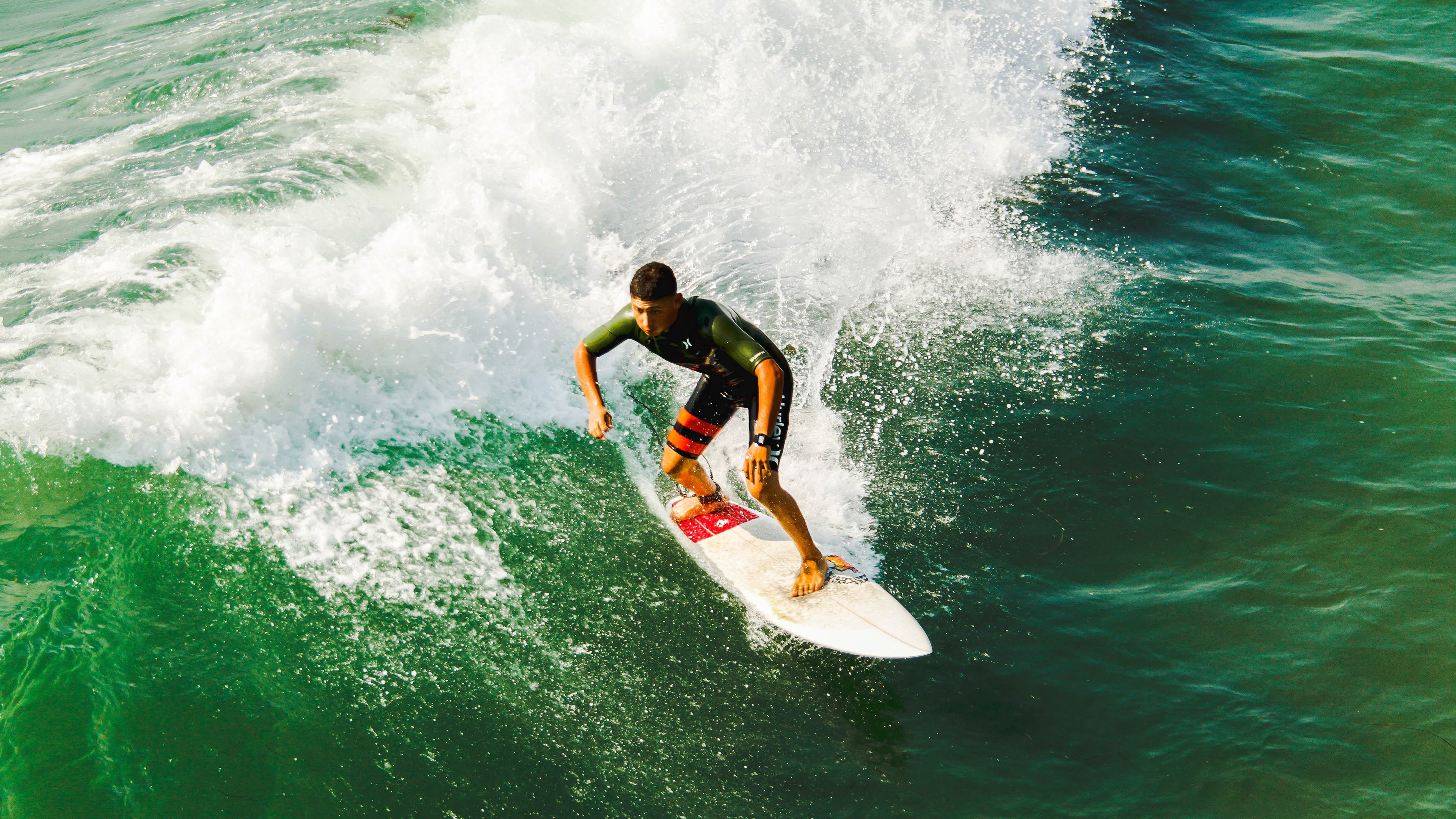 《Valorant青春风暴，天才战队逆袭夺冠》